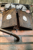 Pormenor da caldeira geradora de vapor N.º 2. ©Ecomuseu Municipal do Seixal / CDI – Nelson Cruz, 2011