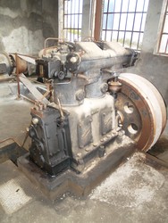 Motor diesel Güldner da central de Santa Comba Dão